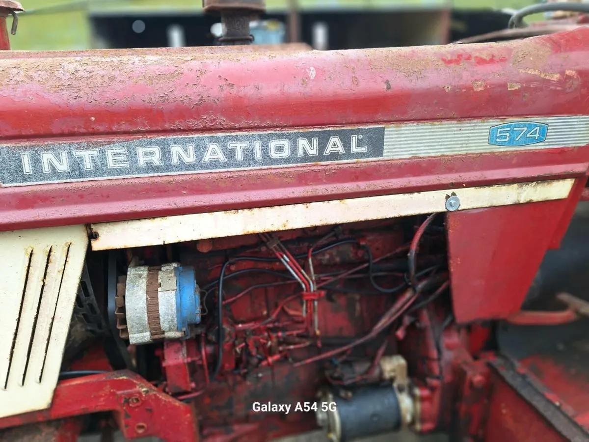 International 574 - Image 4