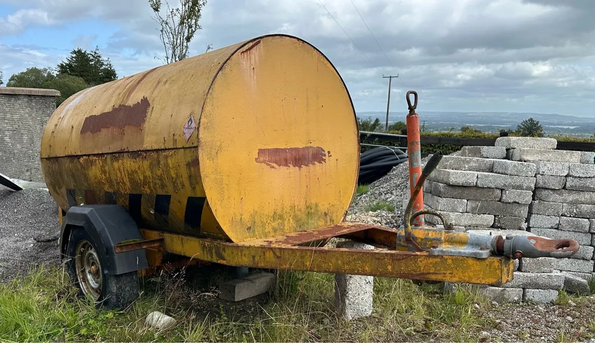 Fuel Bowser - Image 4