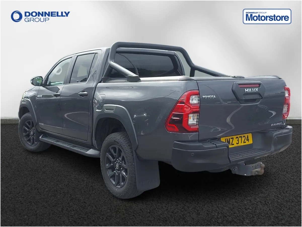 Toyota Hilux Diesel Invincible X - Image 2