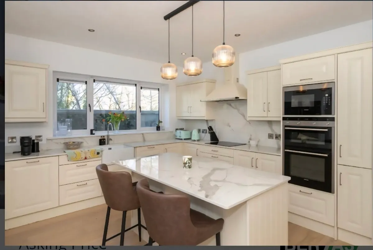 Kitchen - Image 2