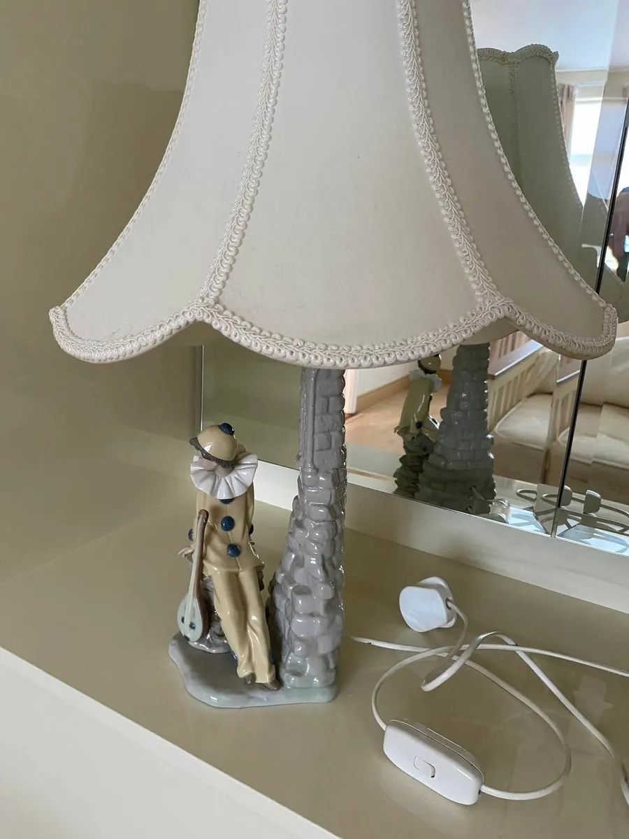 2 lladlo lamps - Image 2