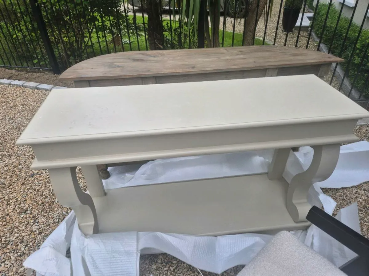 NEPTUNE CONSOLE TABLE - Image 2
