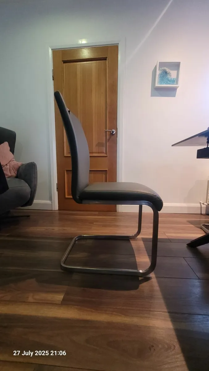 6 X Dining Room Chairs - Image 3
