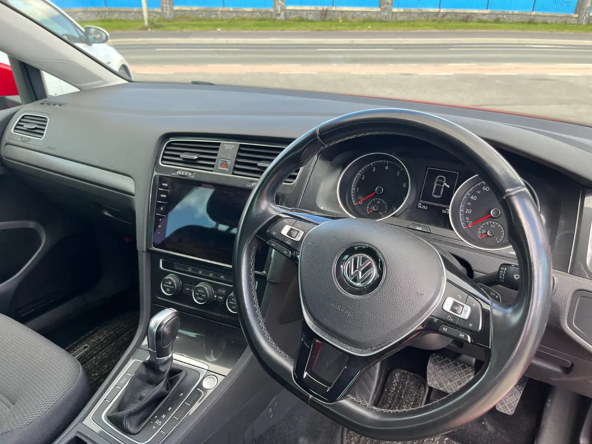 VOLKSWAGEN GOLF 2017, 1.2 TSI 5DR AUTO COMFORTLINE - Image 3