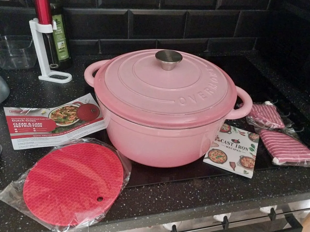 Pink Cast Iron Dutch Oven - Image 2