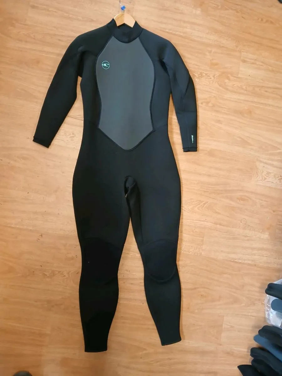 kayak, paddle, seat  and ladies 5mm wetsuit bundle - Image 2