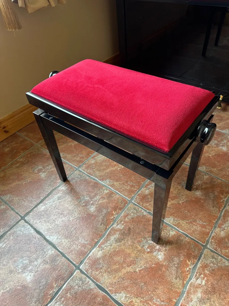 Piano for Sale Ballydesmond - Image 4