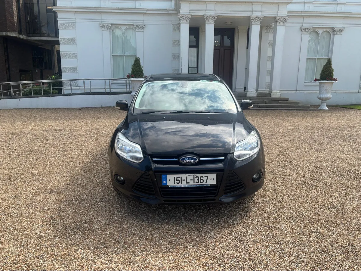2015 Ford Focus titanium model 1.6 TDCI high spec - Image 3