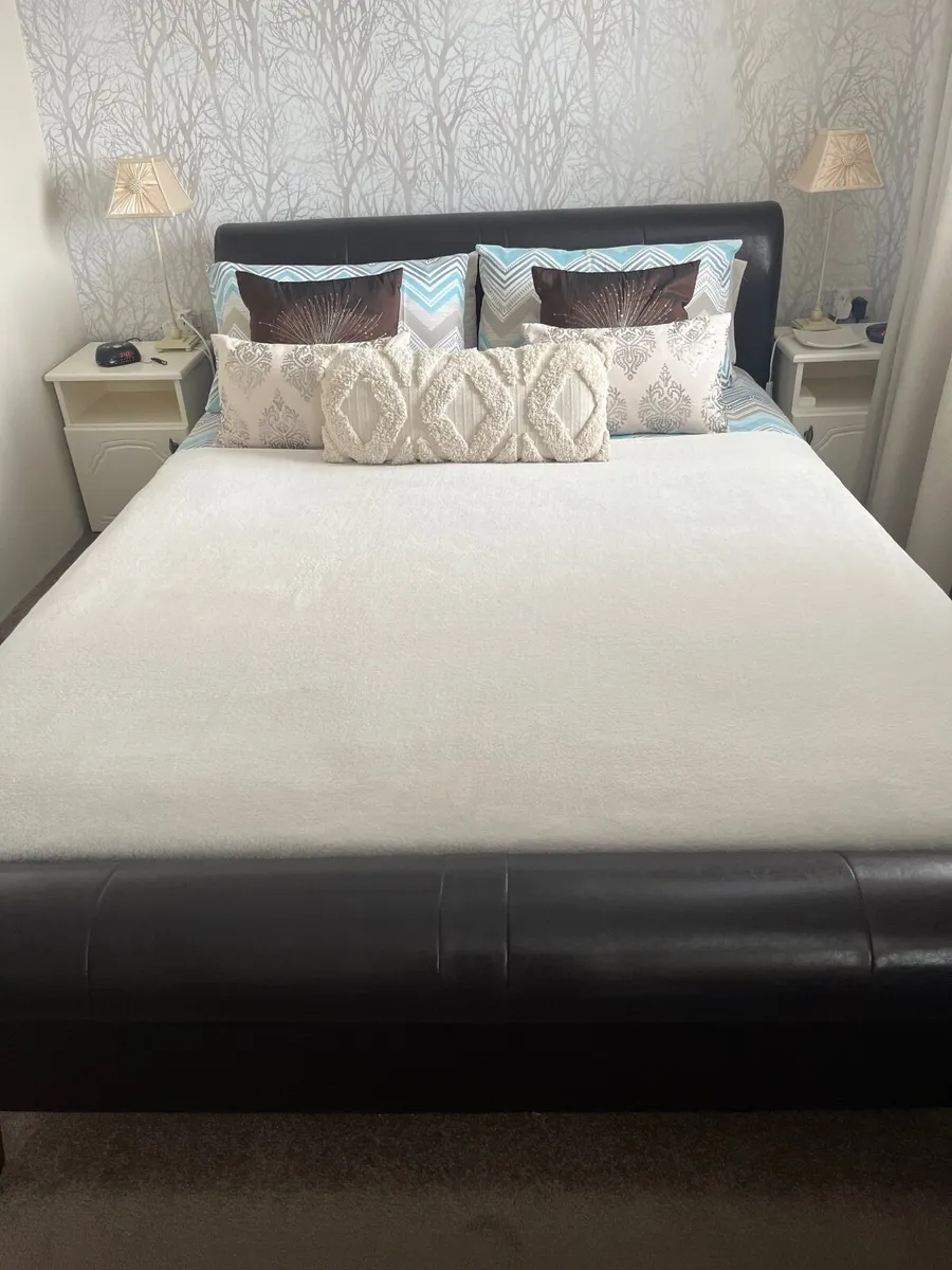 Bedframe - Image 1