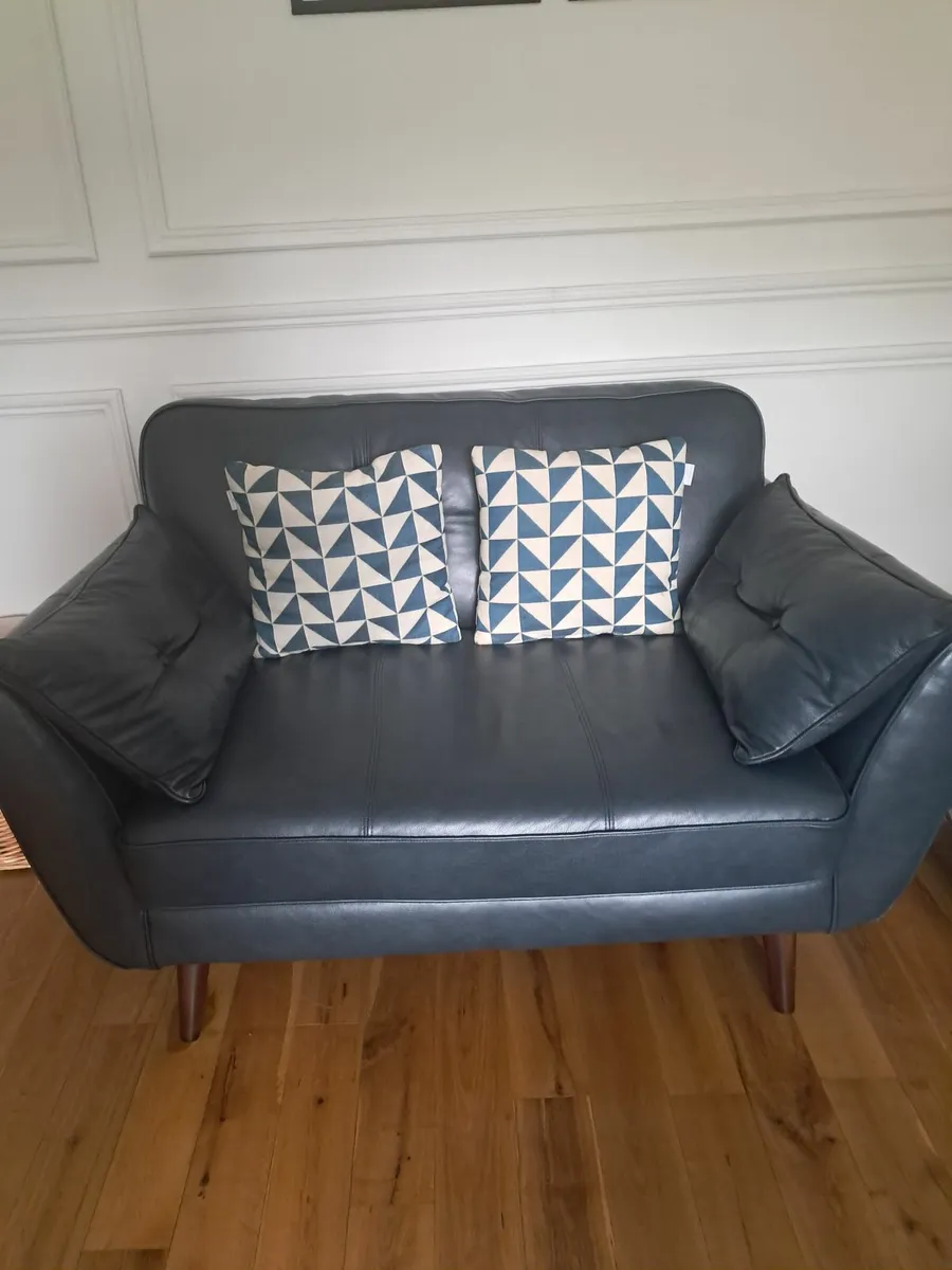 Couch - Image 2