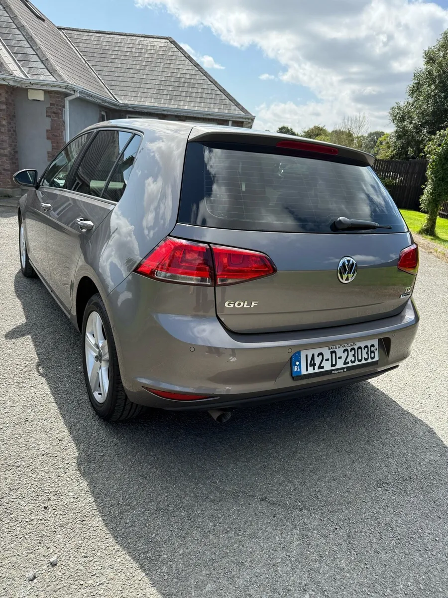 Volkswagen Golf Highline 1.6L TDI - Image 2