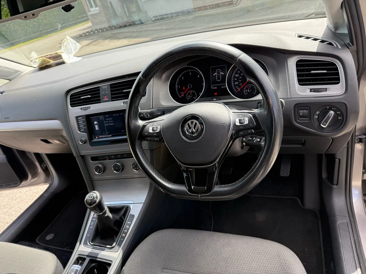 Volkswagen Golf Highline 1.6L TDI - Image 3