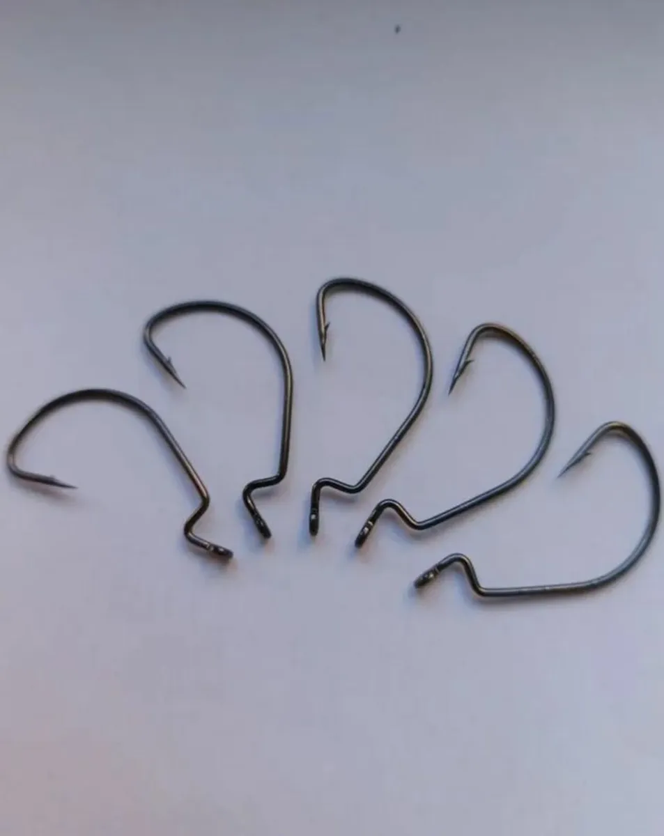 Fishing hooks - Image 1