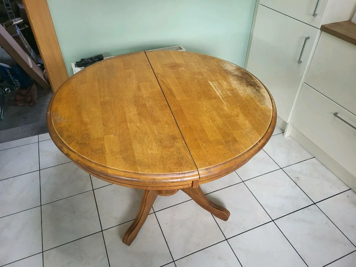 Kitchen table and chairs. Free to take away - Image 2
