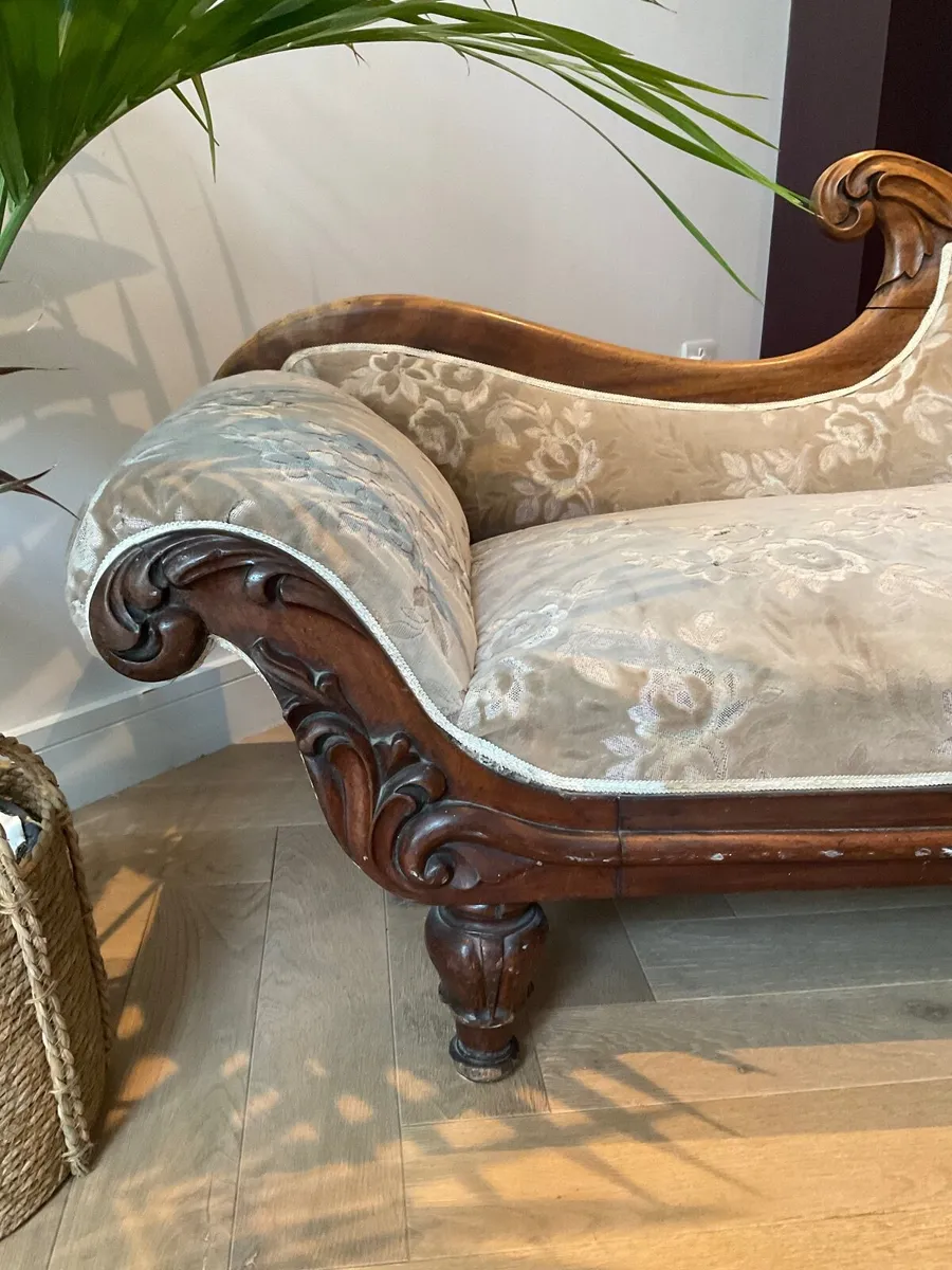 Antique Chaise Longue Sofa - Image 4