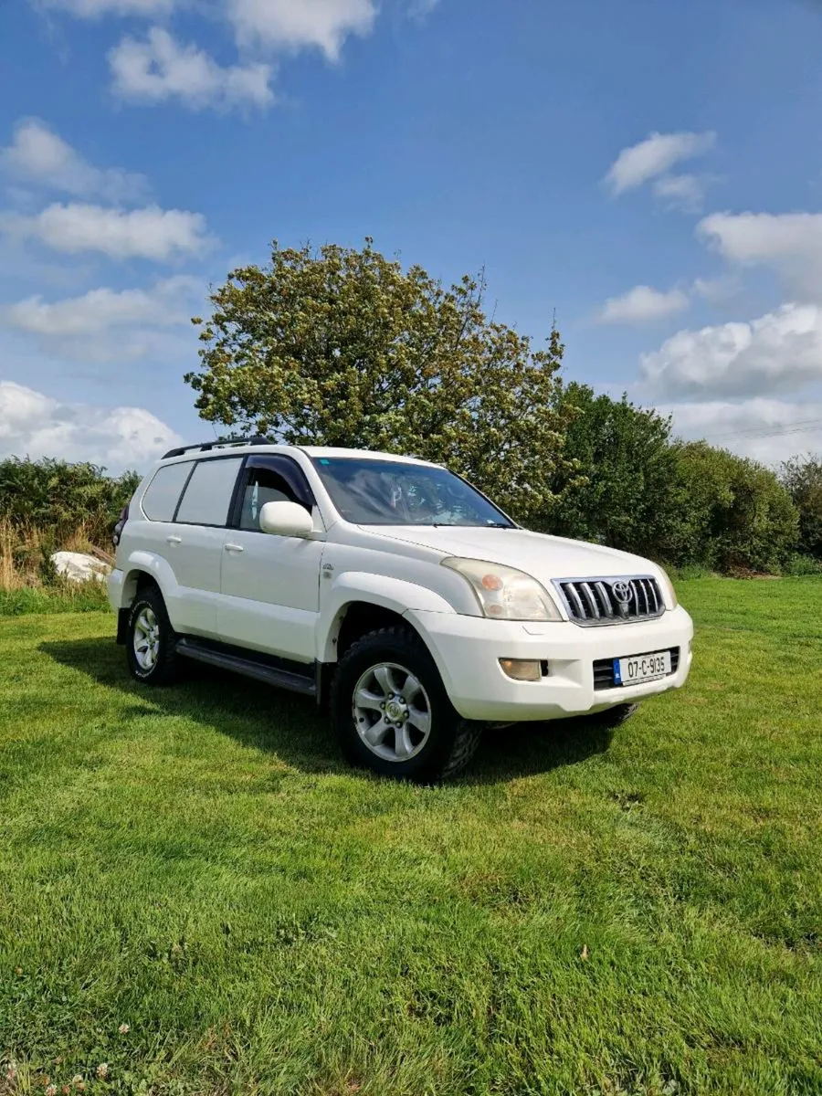 Toyota Land Cruiser - Image 2