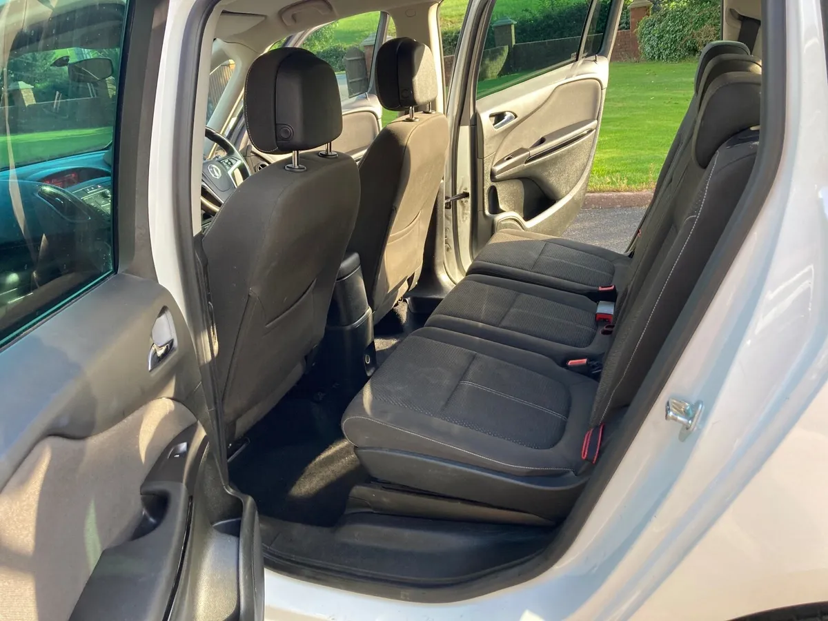 Vauxhall Zafira 2016 - Image 2
