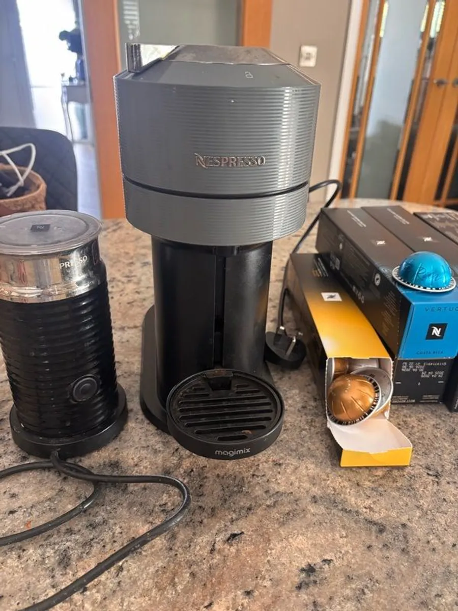 Nesspresso Coffee Machine, milk frother & cartrages - Image 1