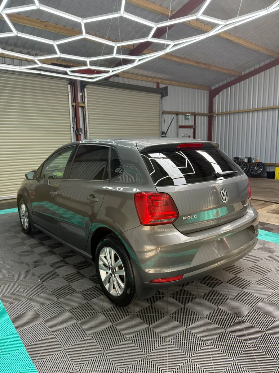 Volkswagen Polo 2015 - Low mileage - Image 4