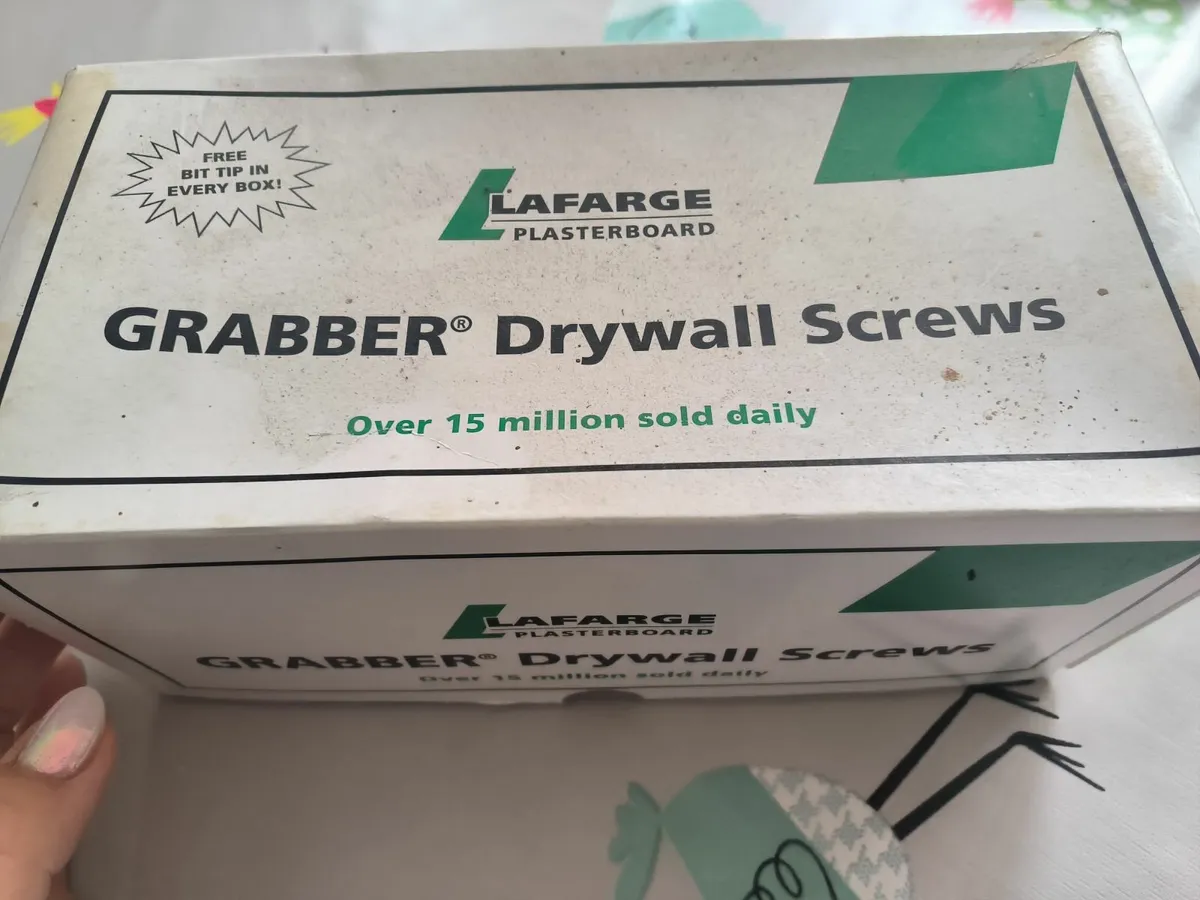 Screws - Image 3