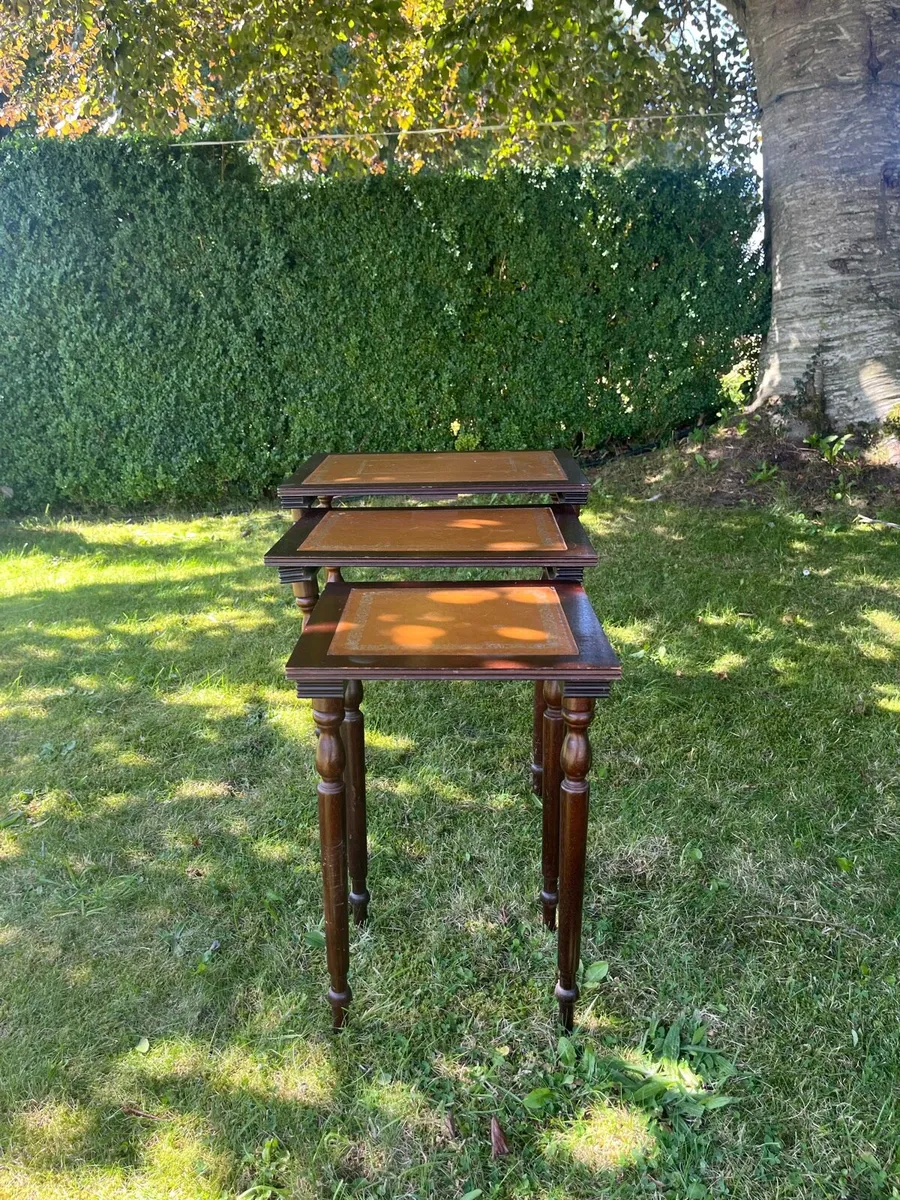 Nest of 3 side tables - Image 3