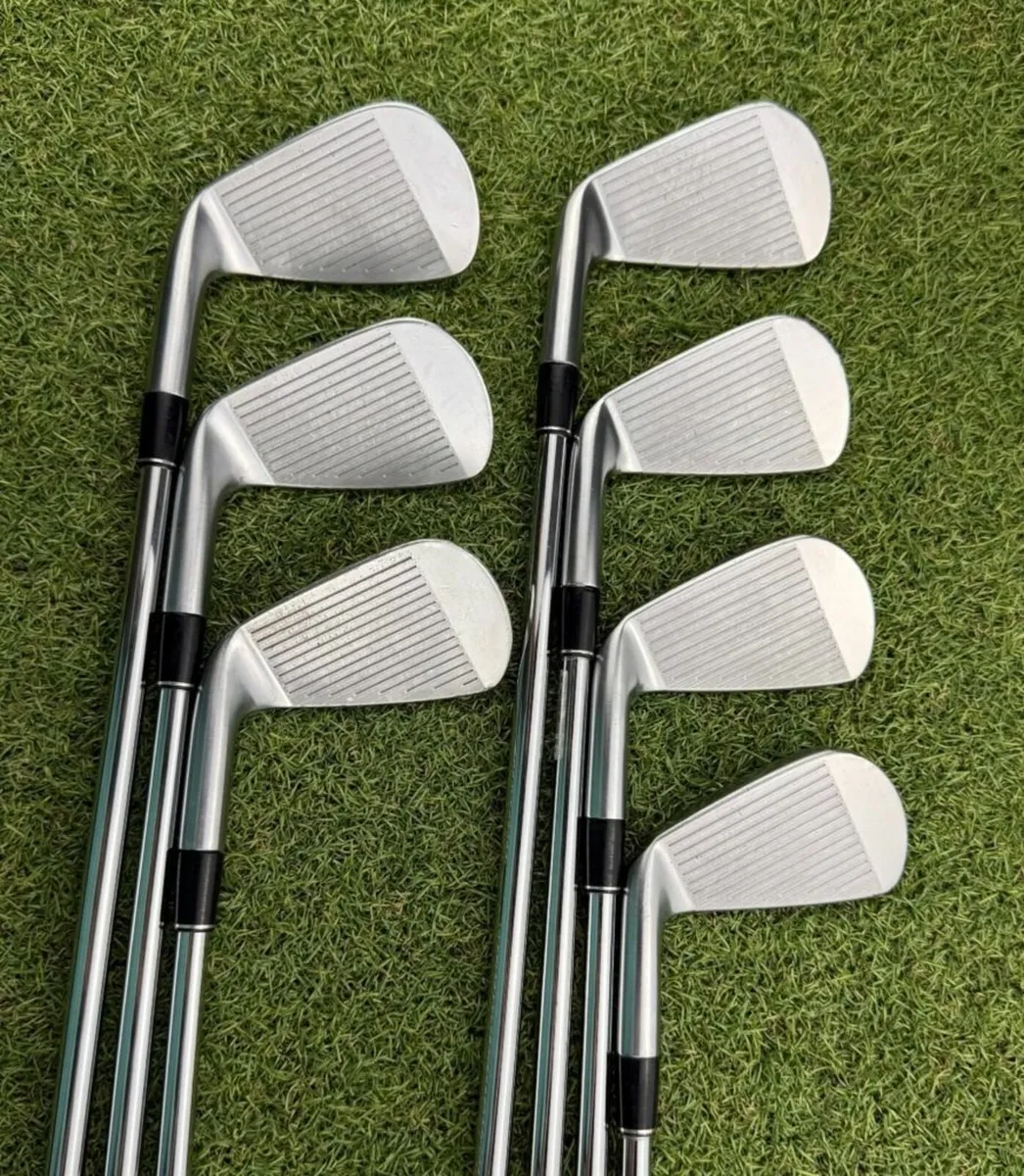 SRIXON ZX7 / Z-FORGED IRONS / 4-PW / X-STIFF - Image 3