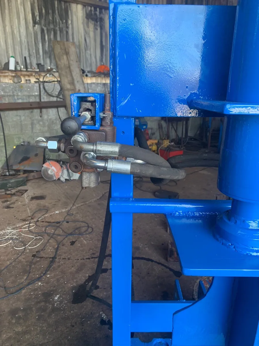 Log splitter - Image 3
