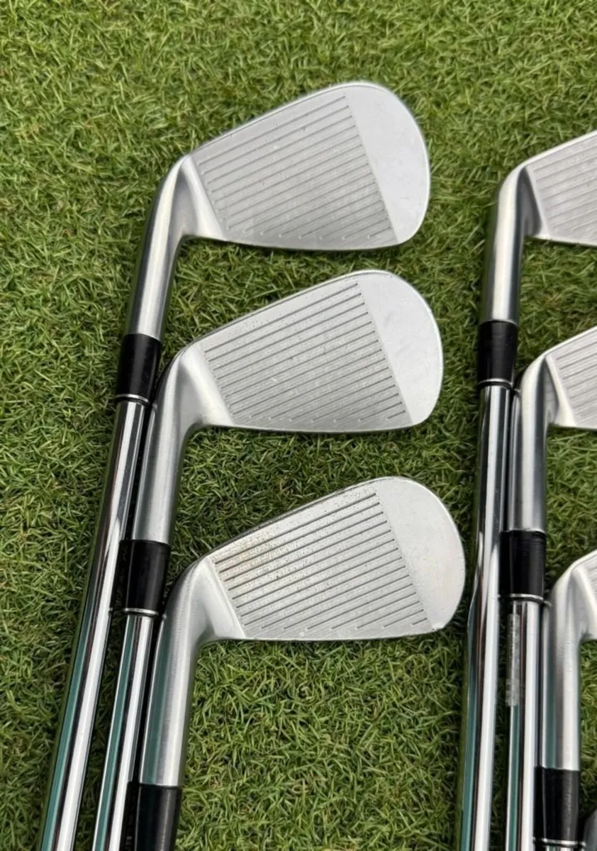 SRIXON ZX7 / Z-FORGED IRONS / 4-PW / X-STIFF - Image 4