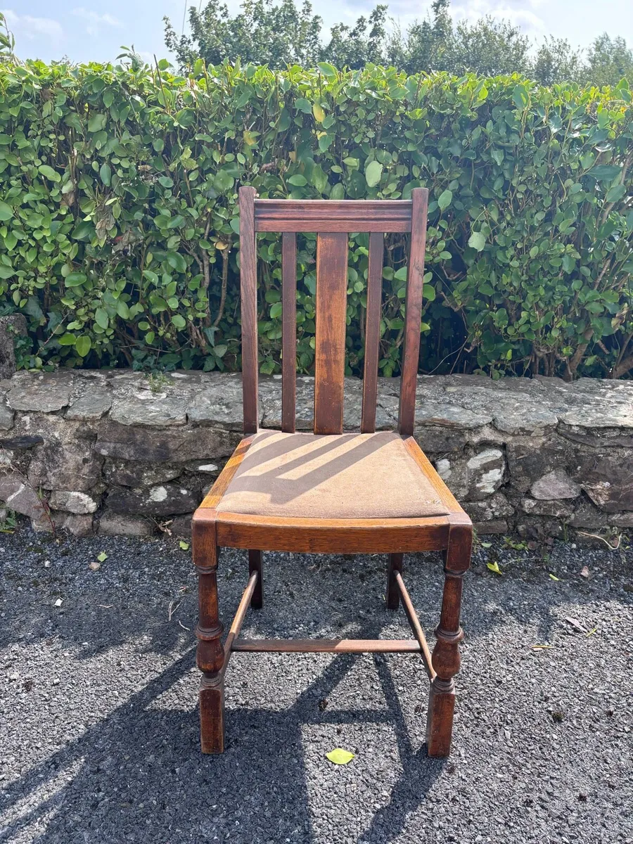 Solid wood chair - Image 1