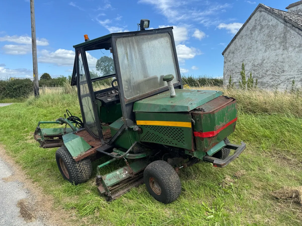 Mower Ransomes 5 gang €1,950 - Image 2