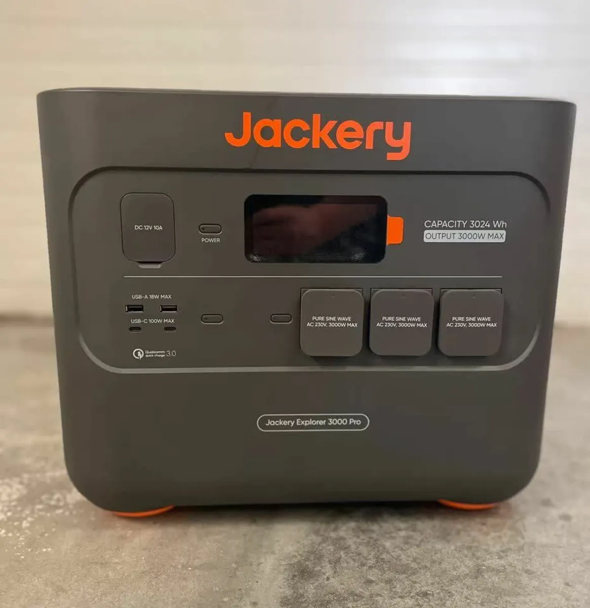 Jackery Explorer 3000 Pro - Image 2