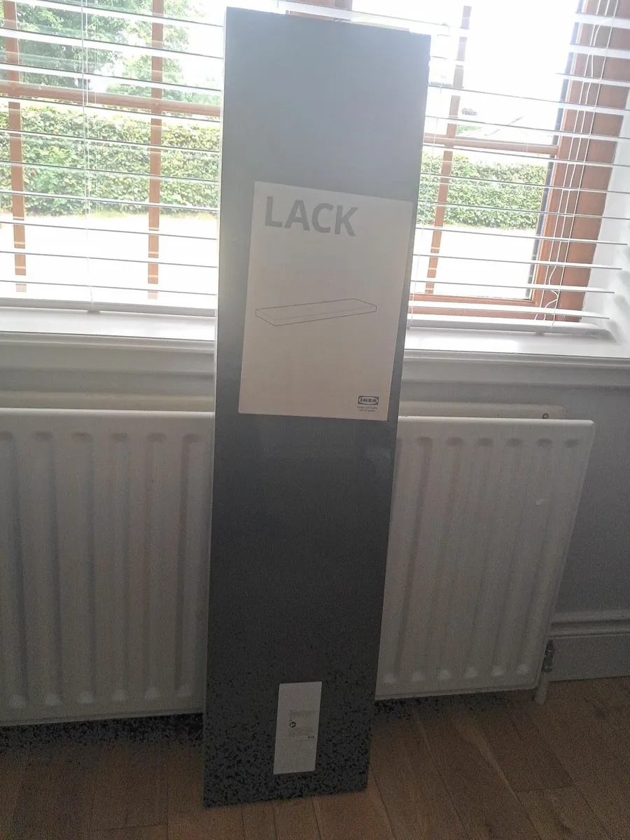 Floating shelf - Image 1