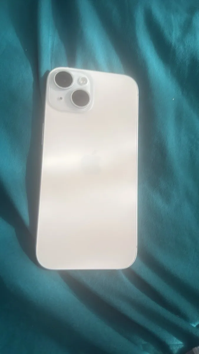 iPhone 15 parts - Image 2