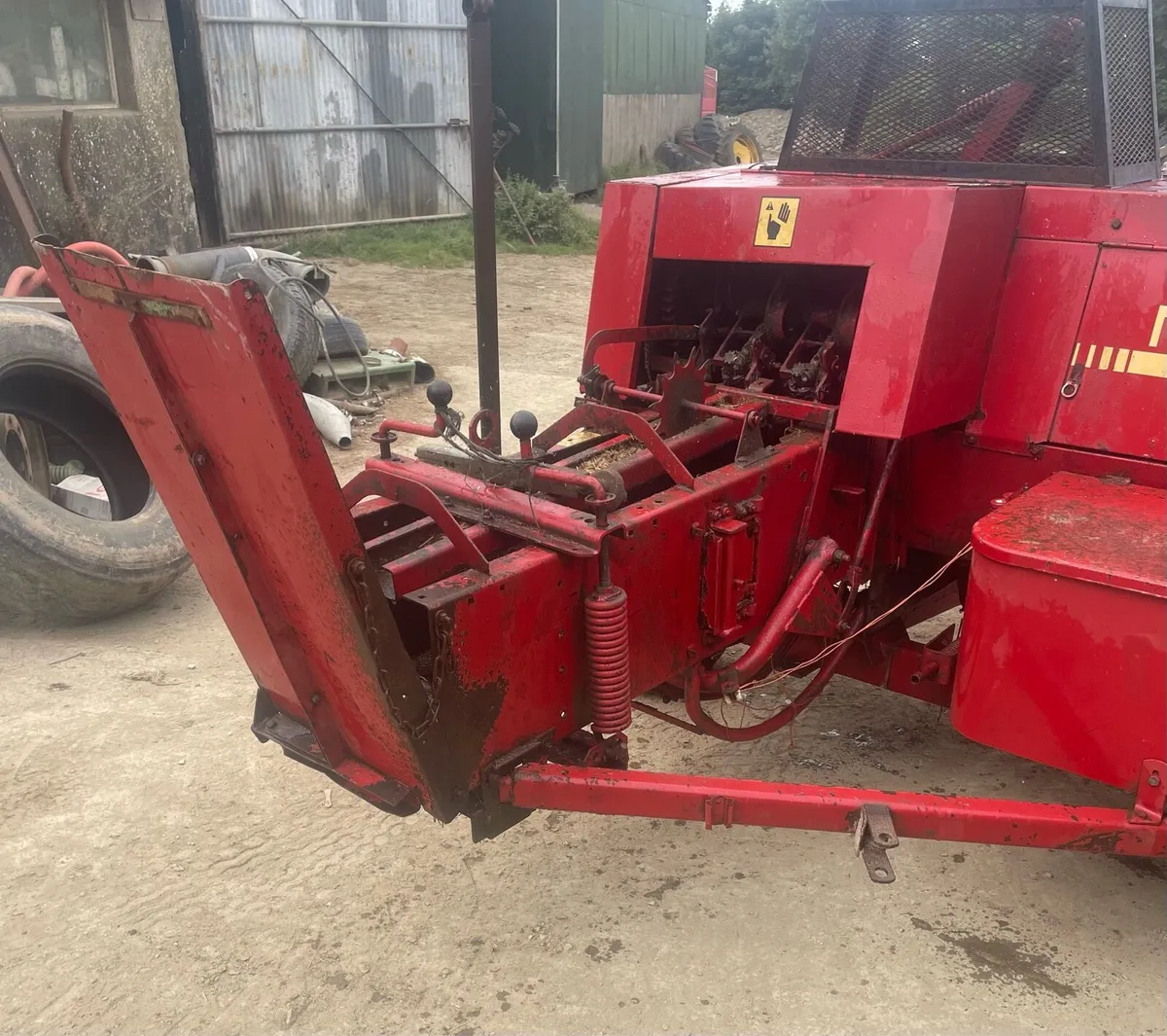 New Holland 570 baler - Image 4