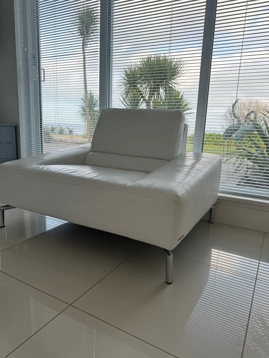 White leather chair - Image 1