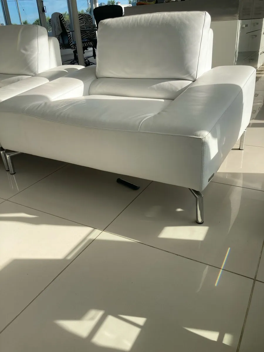 White leather chair - Image 2