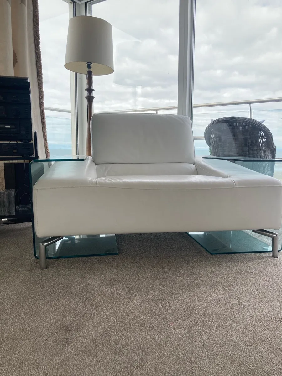 White leather chair - Image 3