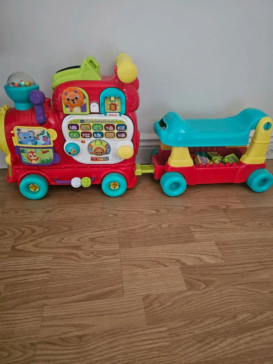 Vteach 4 in 1 Alphabet train