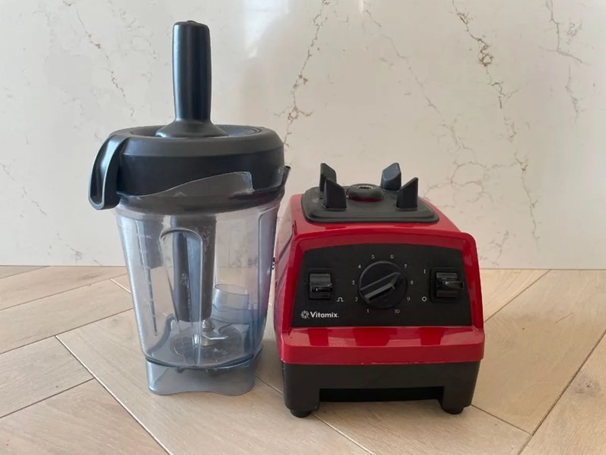 Vitamix Explorian Blender, Professional-Grade, 64 oz. Low-Profile Container, Red (Refurbished) - Image 1