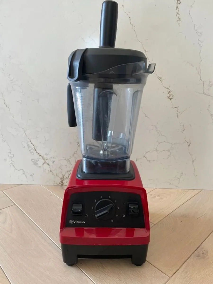Vitamix Explorian Blender, Professional-Grade, 64 oz. Low-Profile Container, Red (Refurbished) - Image 2