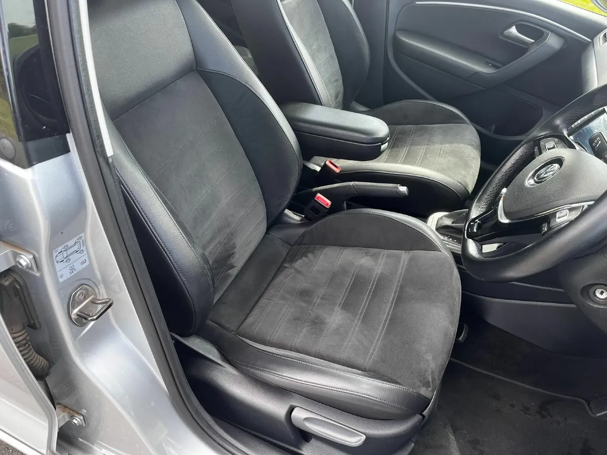50,690 KM ONLY - HIGHLINE AUTOMATIC - VW Polo 2016 - Image 4