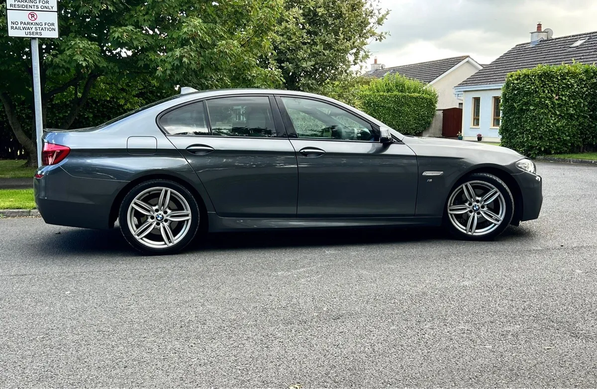 BMW 520 M Sport with sunroof - Kitted - Image 3