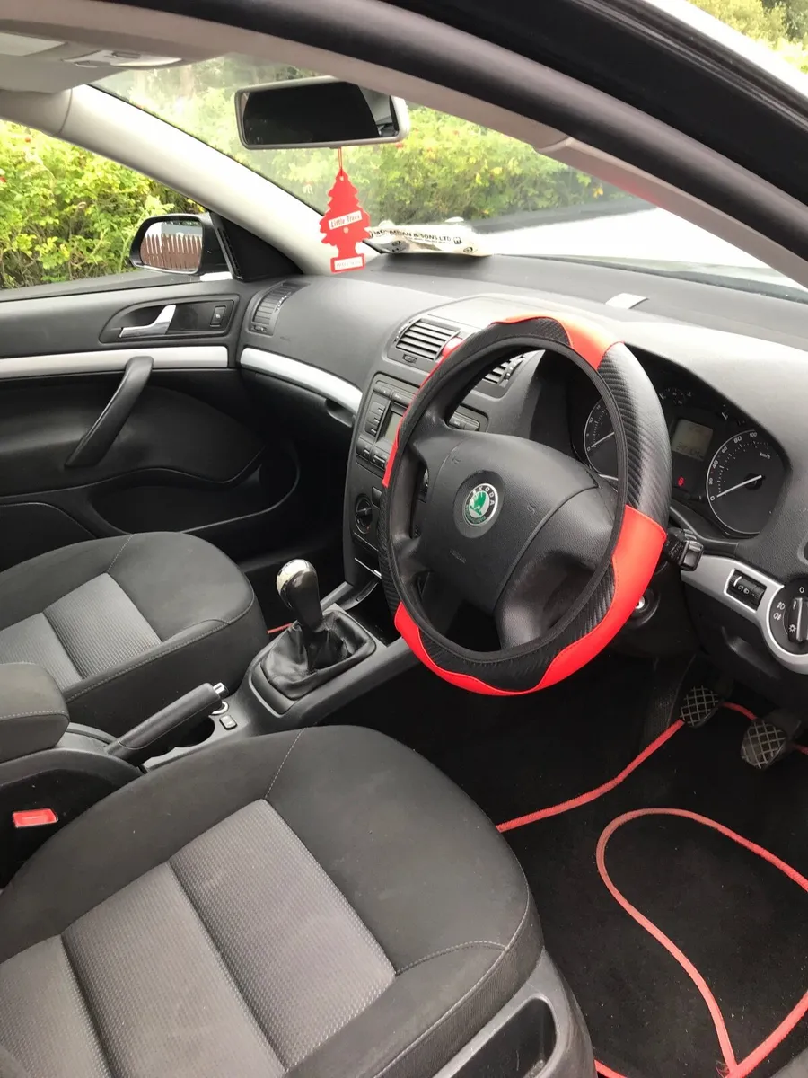 Skoda Octavia 2008 - Image 1