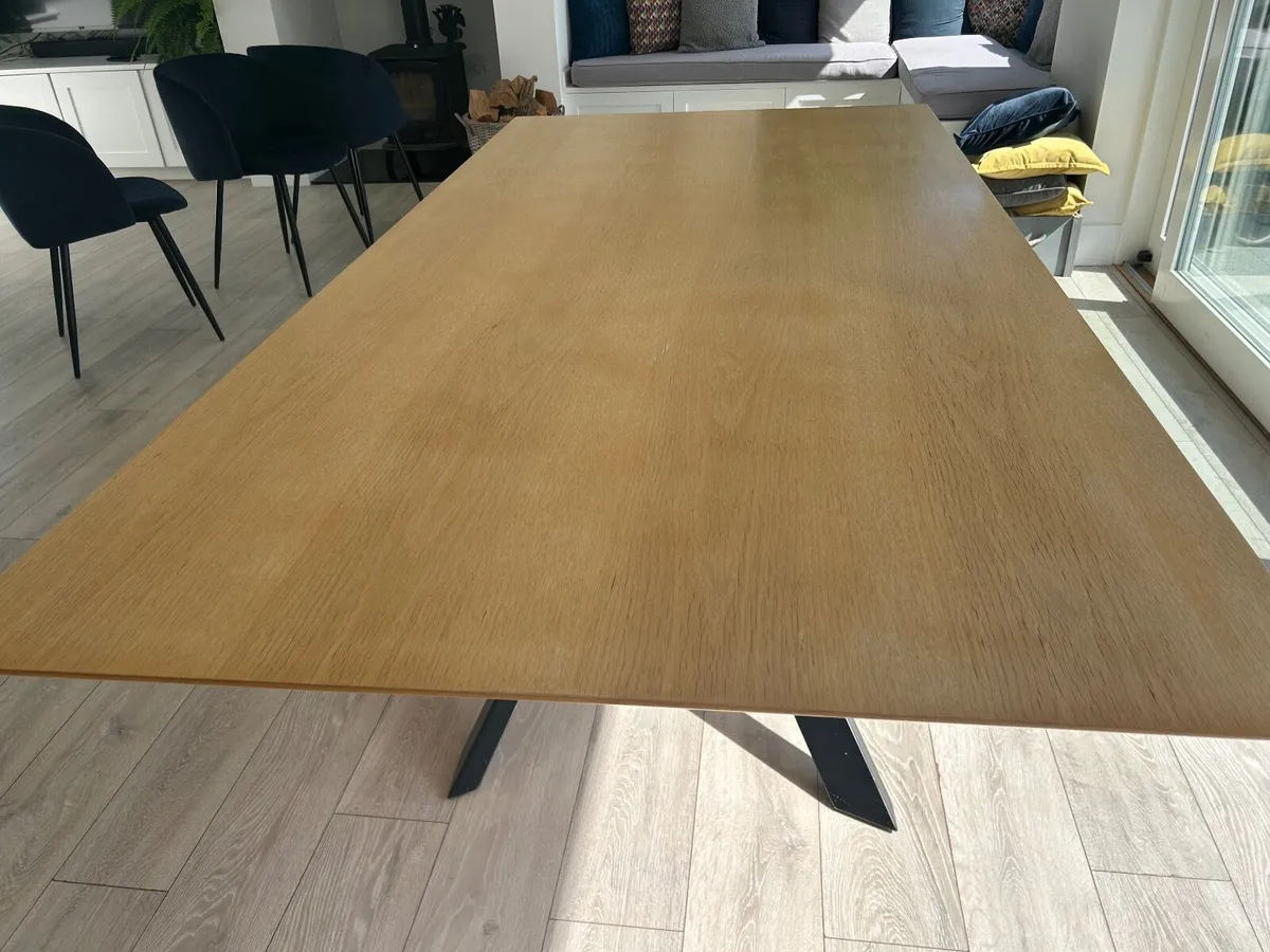 Dining table - Image 4