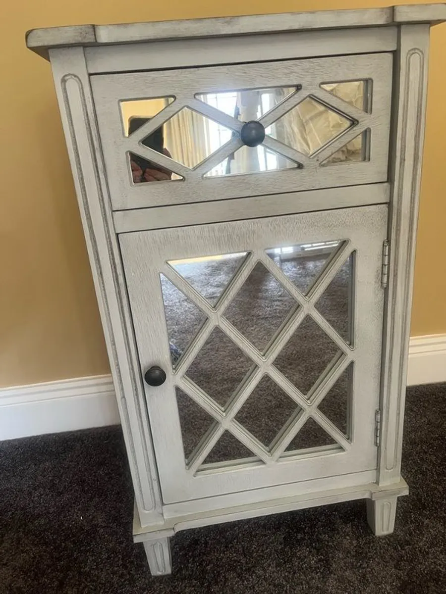 Gray bedside locker - Image 1