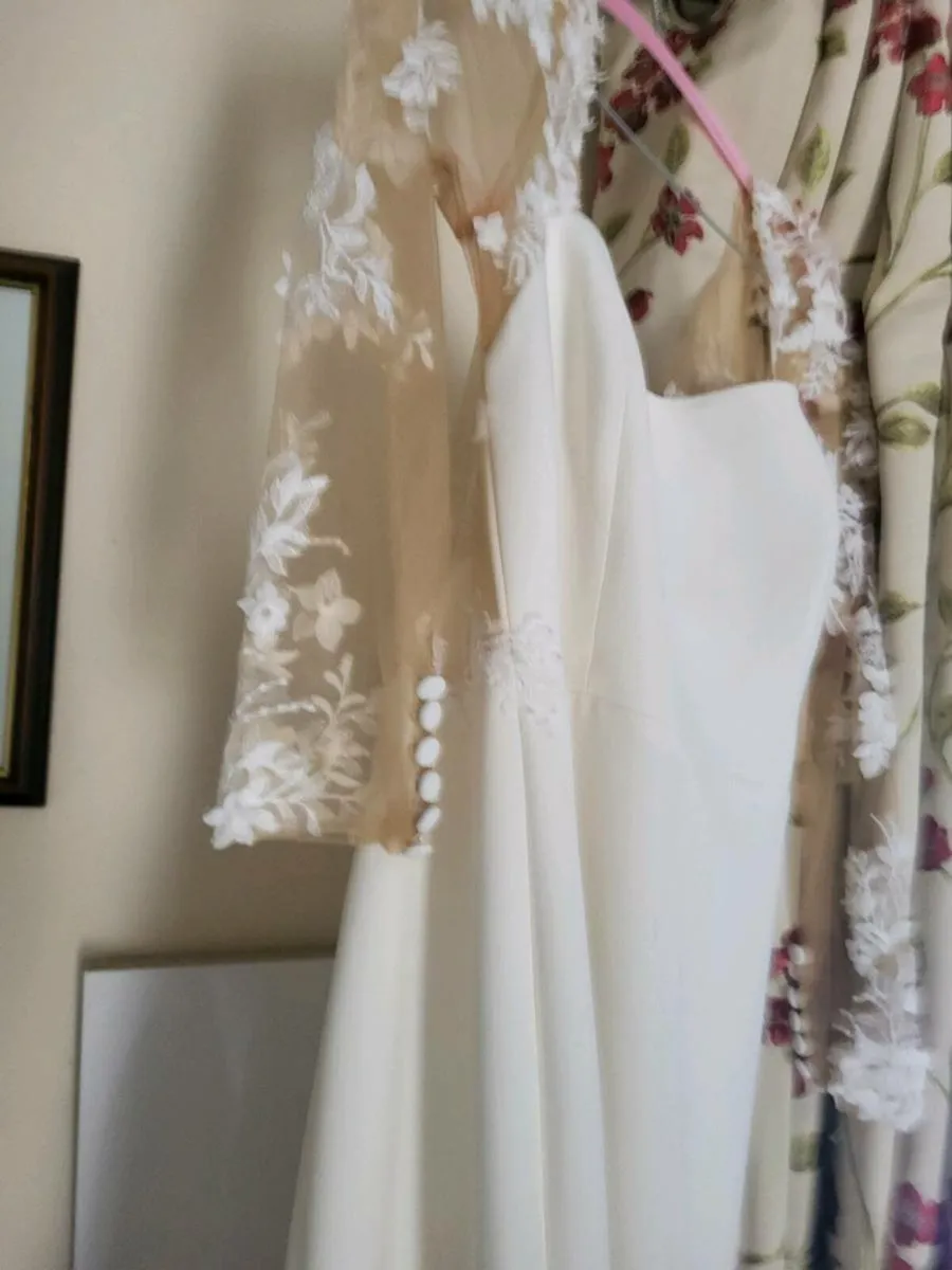 Wedding dress - Image 4