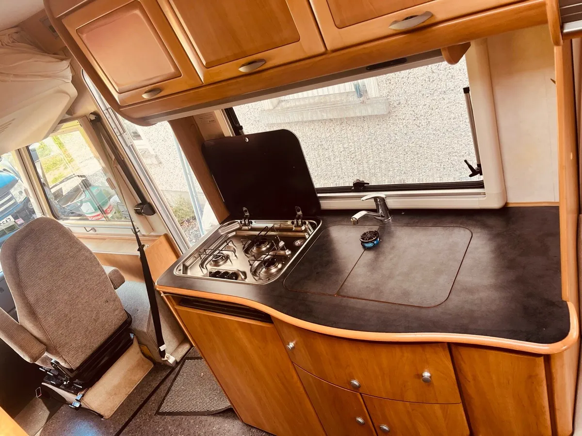 1998 Hymer Campervan -Excellent condition - Image 3