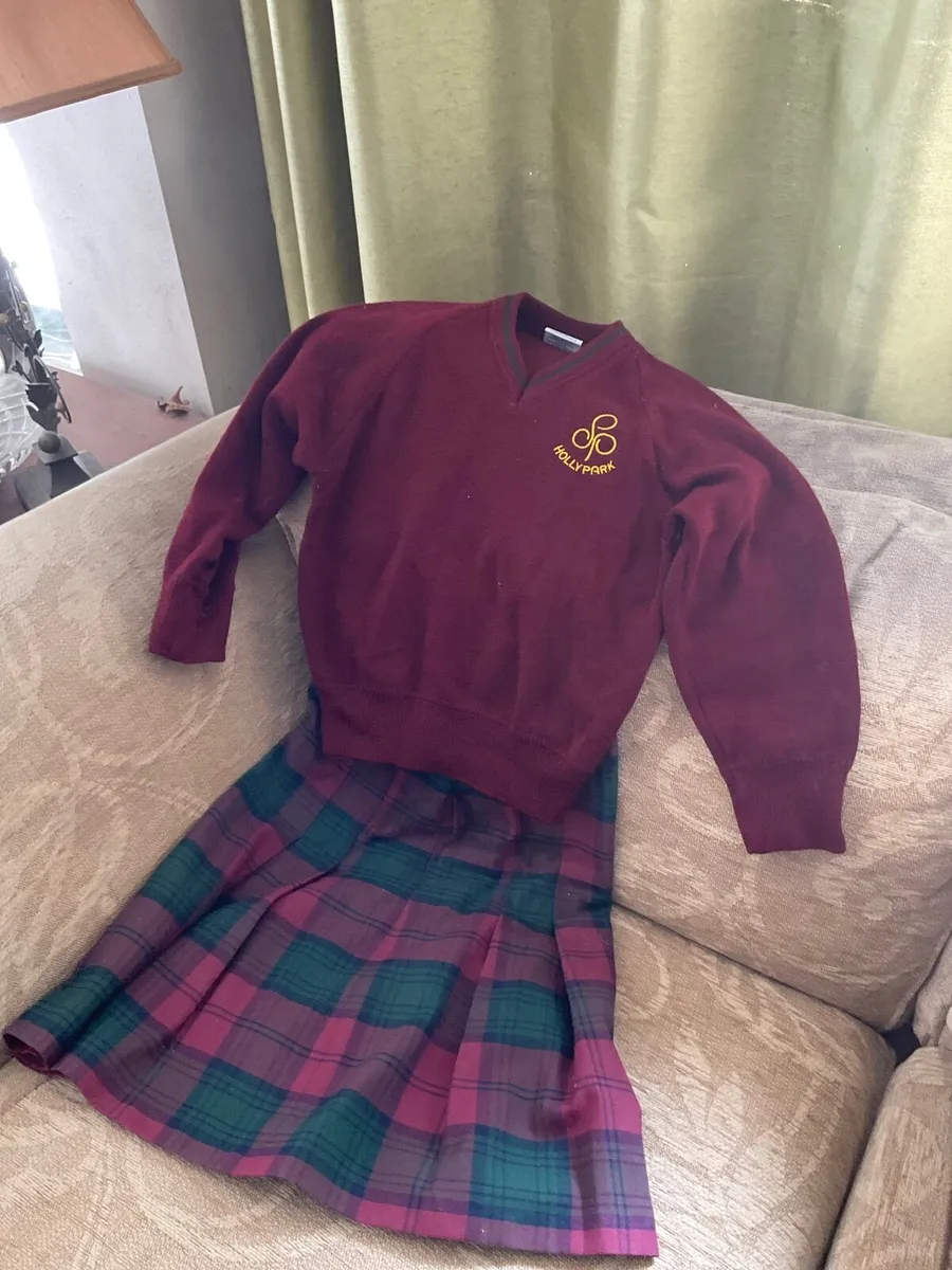 Hollypark jumper and skirt - Image 2