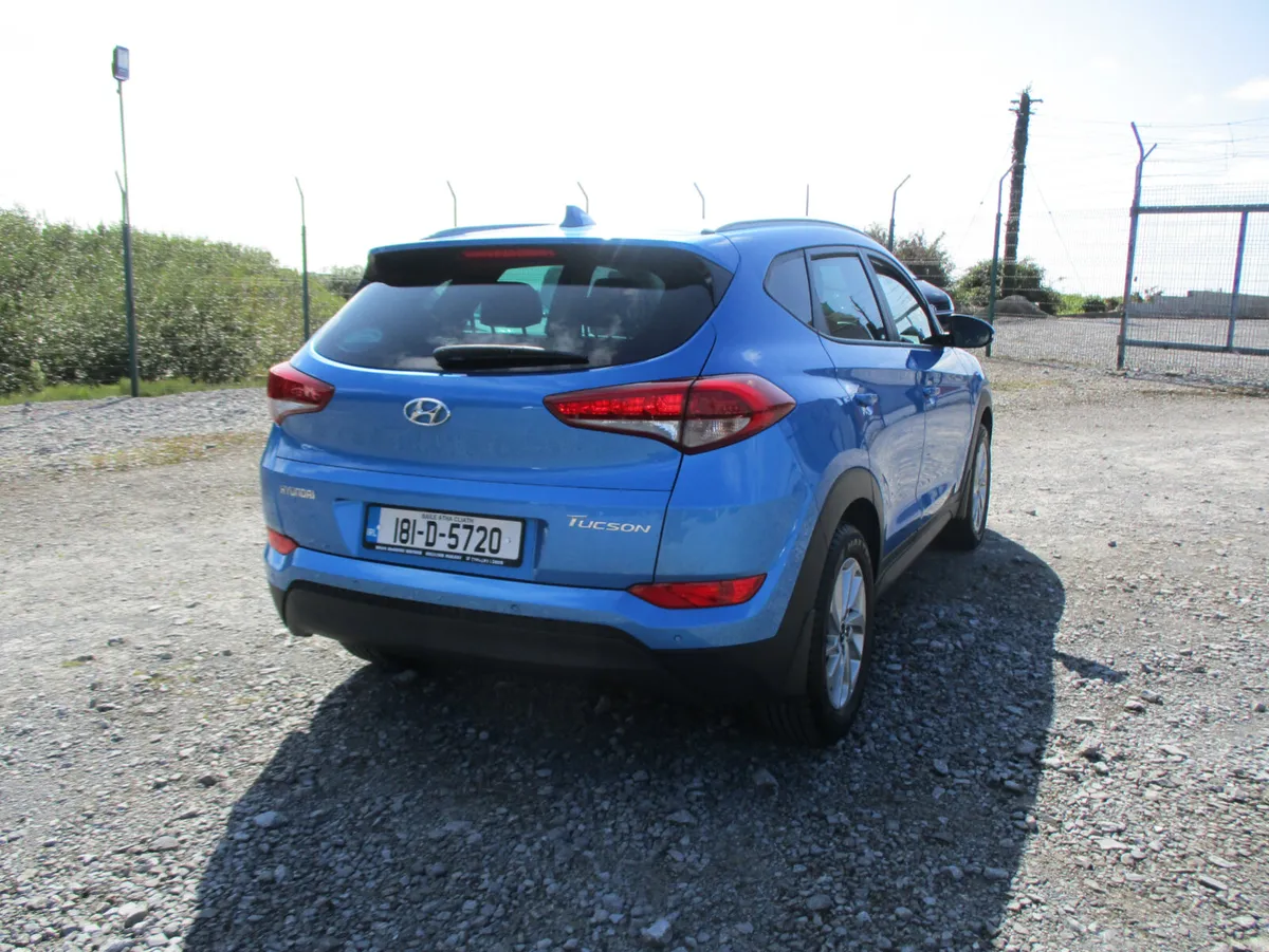 Hyundai Tucson 2018 1.7CRDI EXCETIVE SE - Image 3