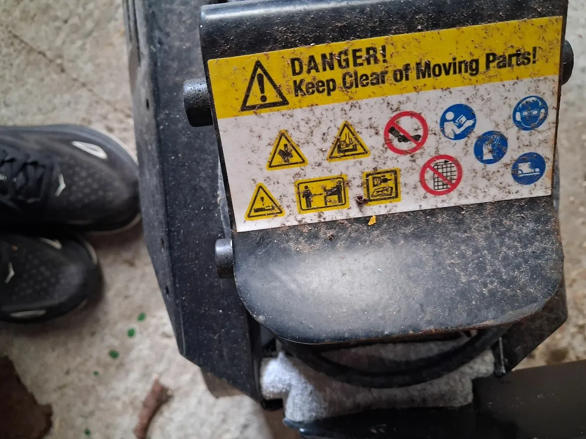 Electric log splitter - Image 4